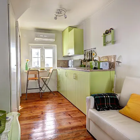 Apartment Alfama Cozy By Get Your Lissabon