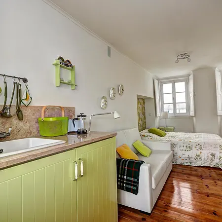 Alfama Cozy By Get Your Lissabon