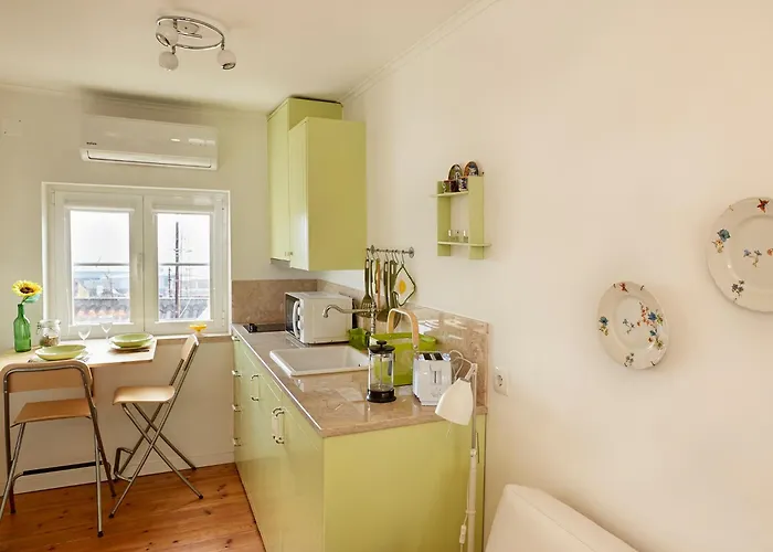 Lägenhet Alfama Cozy By Get Your