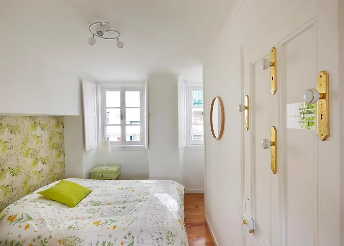 Lägenhet Alfama Cozy By Get Your